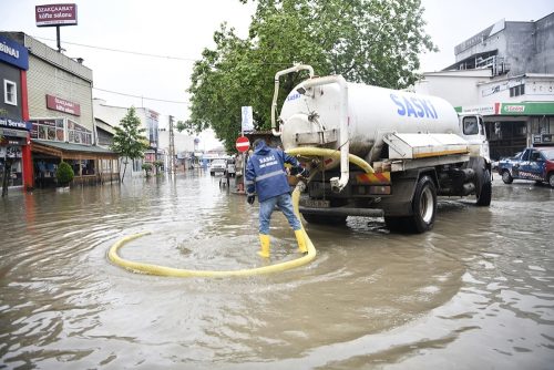 BÜYÜKŞEHİR’DEN HIZLI MÜDAHALE
