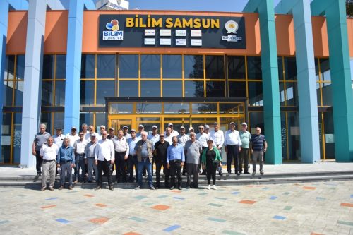 MUHTARLARDAN BÜYÜKŞEHİR’İN PROJELERİNE ÖVGÜ