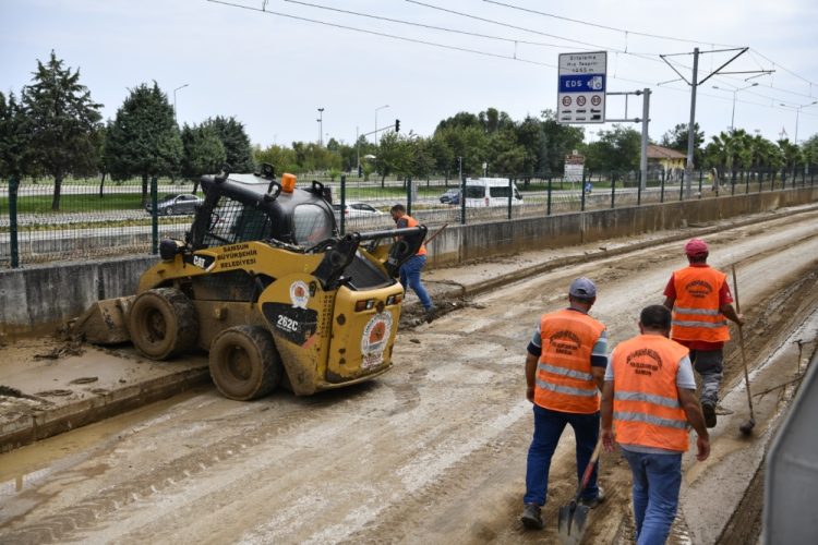 BÜYÜKŞEHİR TÜM GÜCÜYLE 7/24 SAHADA