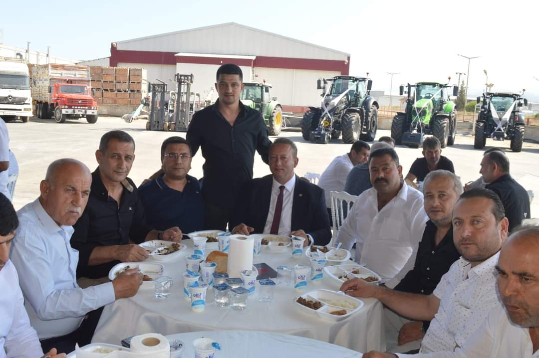 AZAD PİRİNÇ Fabrikasından Çeltik Üreticilerine Şükür Yemeği Düzenlendi