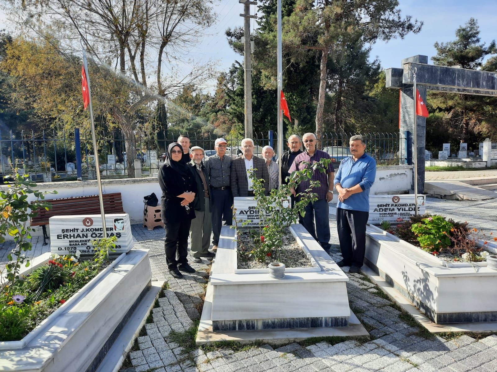 ŞEHİT J.ER AYDIN UYAR KABRİNİN BAŞINDA DUALARLA ANILDI