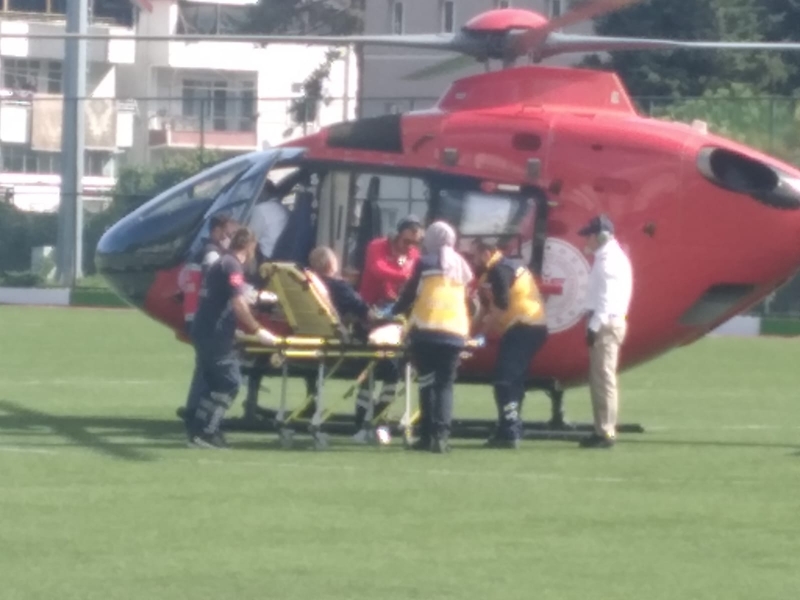 Kalp Krizi Geçirdi imdadına Ambulans Helikopter Yetişti Samsun’a Sevki Sağlandı