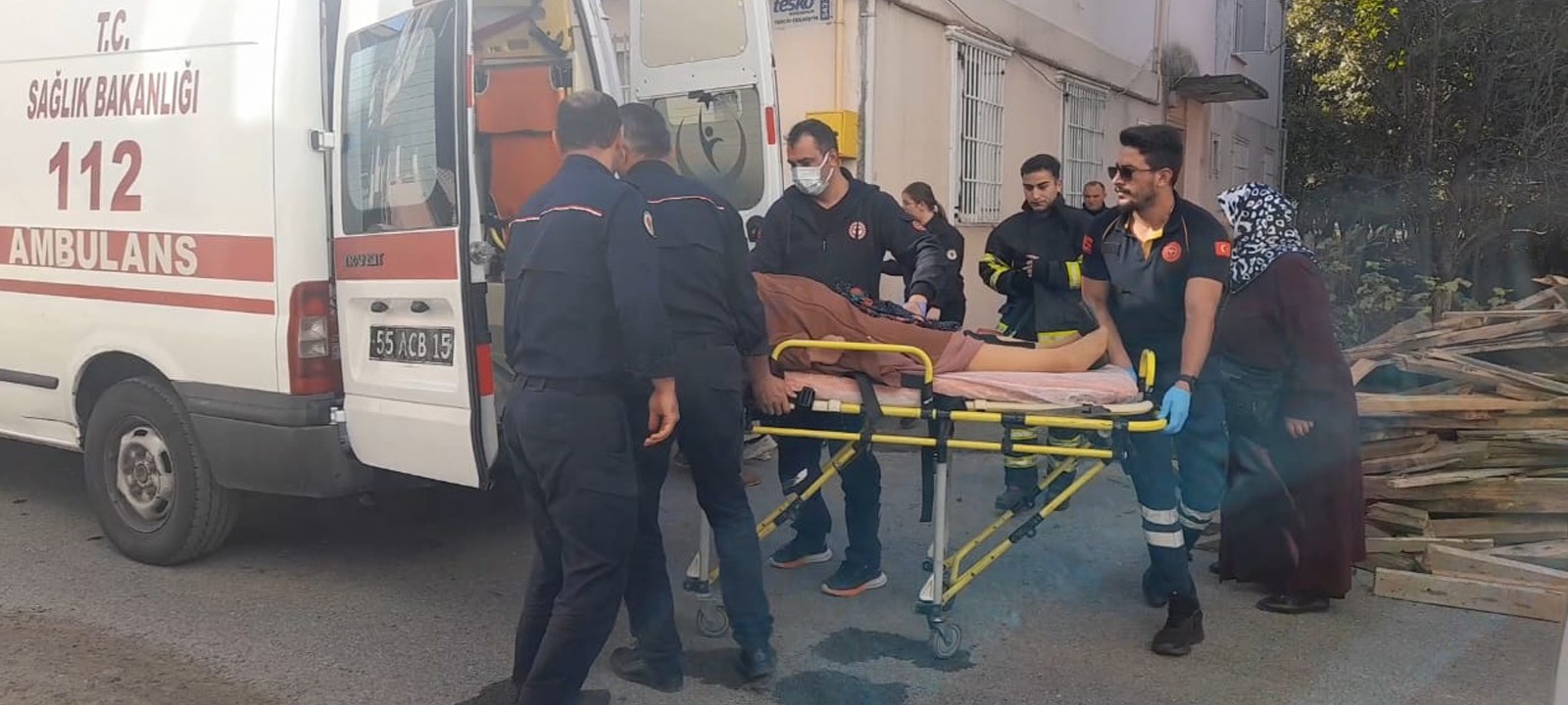 Bafra’da çıkan yangın da 1 kişi dumandan etkilendi