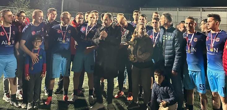 Kurumlar arası  Cumhuriyet Kupası futbol Turnuvası Şampiyonu Kapalı Cezaevi