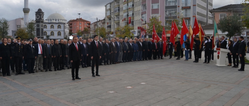 Alaçam’da 10 Kasım’da Gazi Mustafa Kemal Atatürk Atatürk Törenlerle anıldı