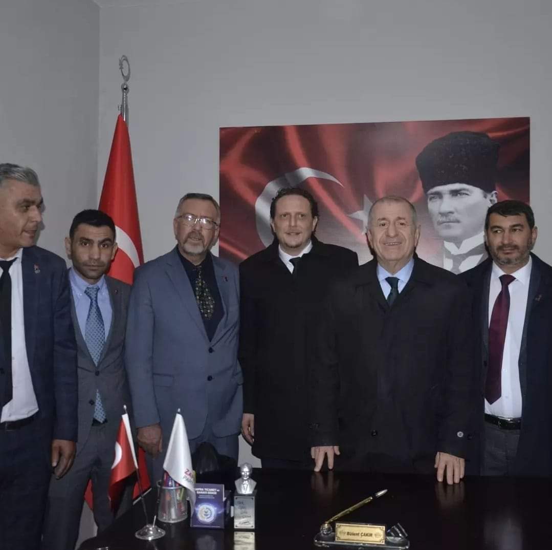 Zafer Partisi Genel Başkanı Prof. Dr. Ümit Özdağ Bafra’da Ziyaretlerde Bulundu