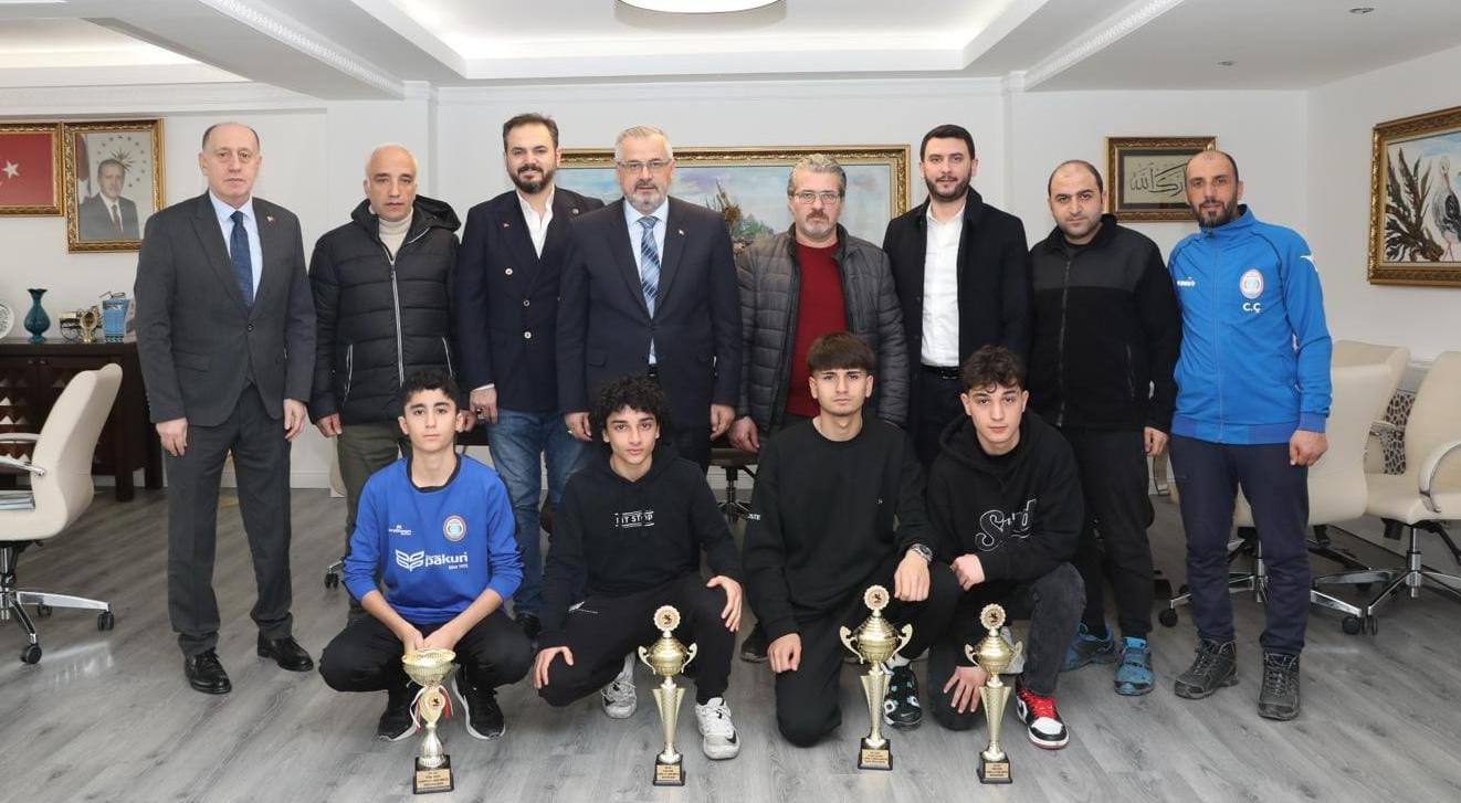 Bafra Mevlanaspor Kulübünden Başkan Kılıç’a Ziyaret