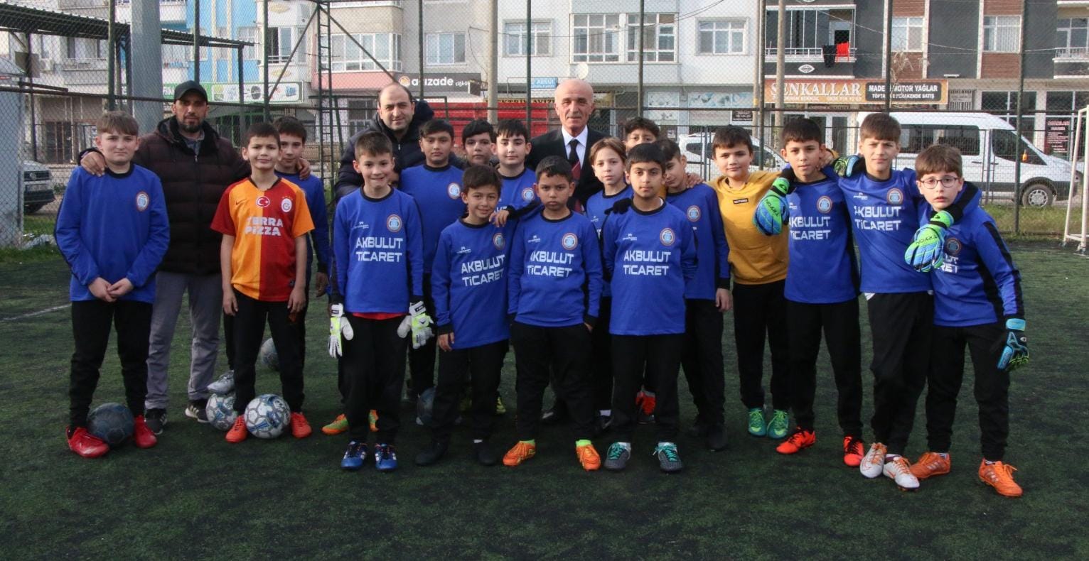 Hamdi yıldız; Çocuklarımızı önemsiyoruz