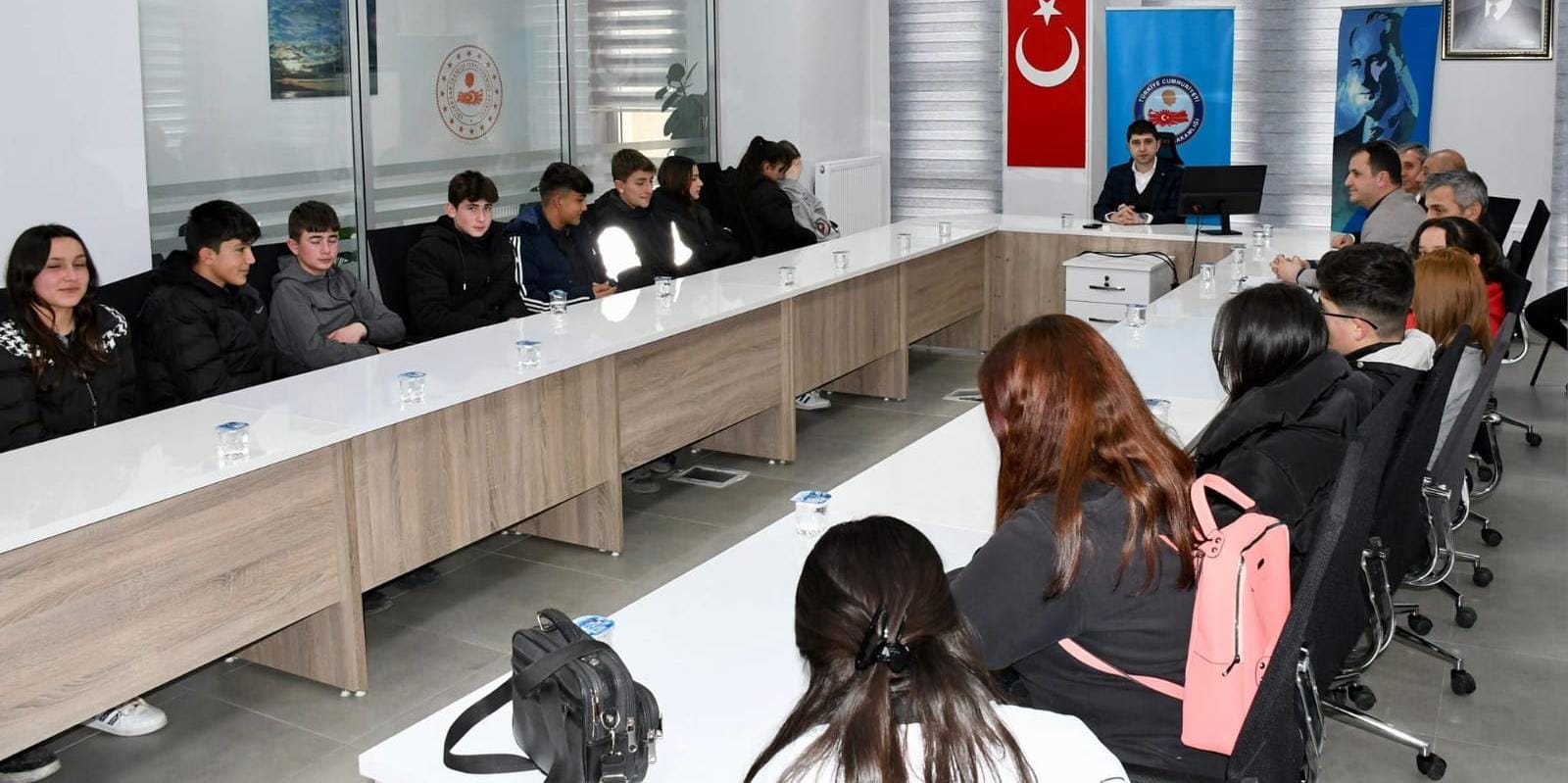 ALAÇAM’DA MUHASEBE BÖLÜMÜ ÖĞRENCİLERİ VERGİ HAFTASINI KUTLADI