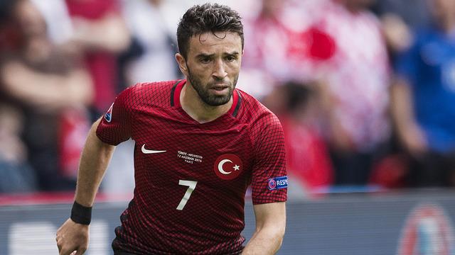 Geçtiğimiz yıl futbolu bırakan Bafra’nın öz evladı Gökhan Gönül’ün yeni adresi belli oldu