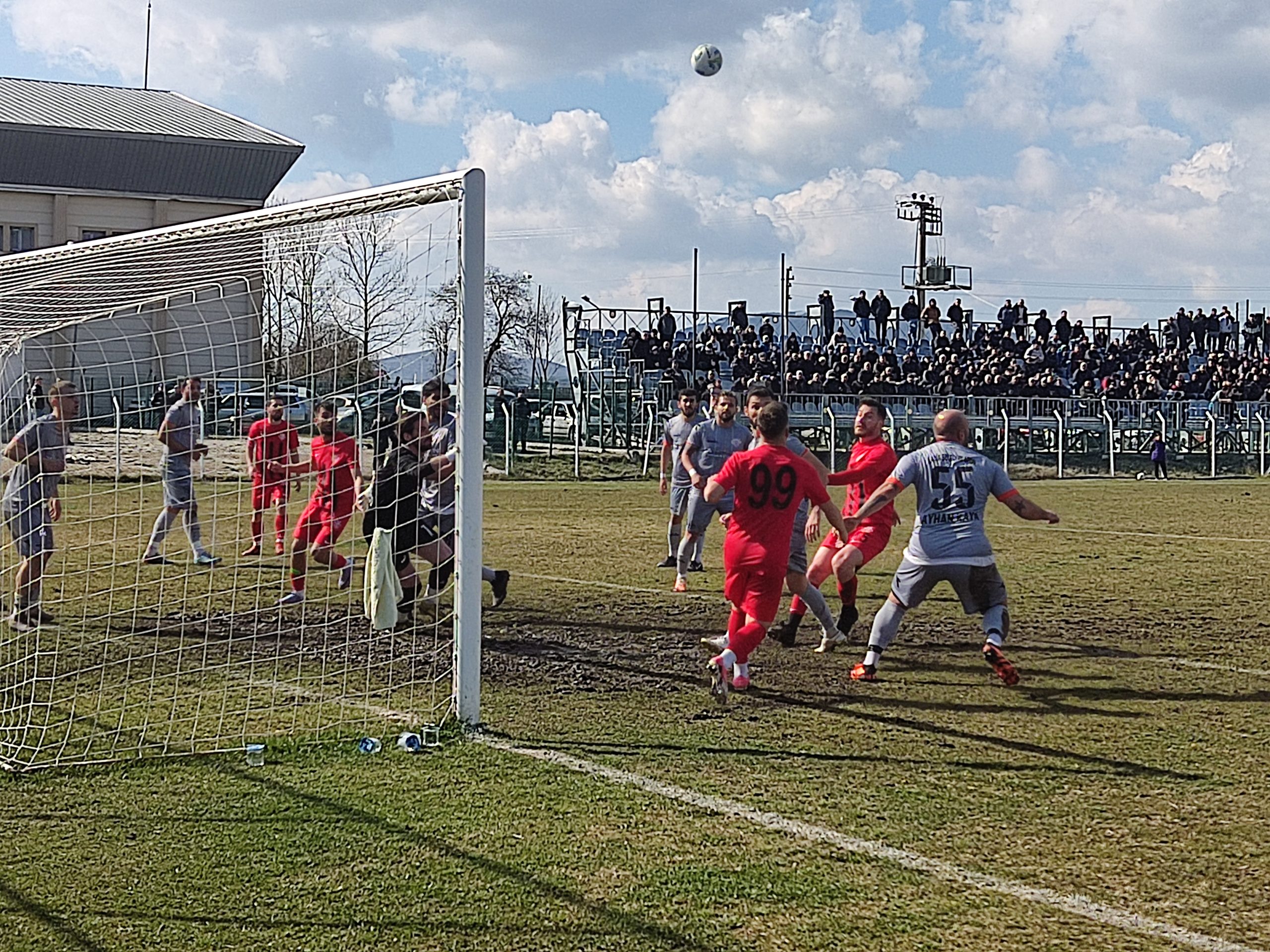1930 Bafraspor Ladik Belediyespor maçından Eli Boş Dönüyor