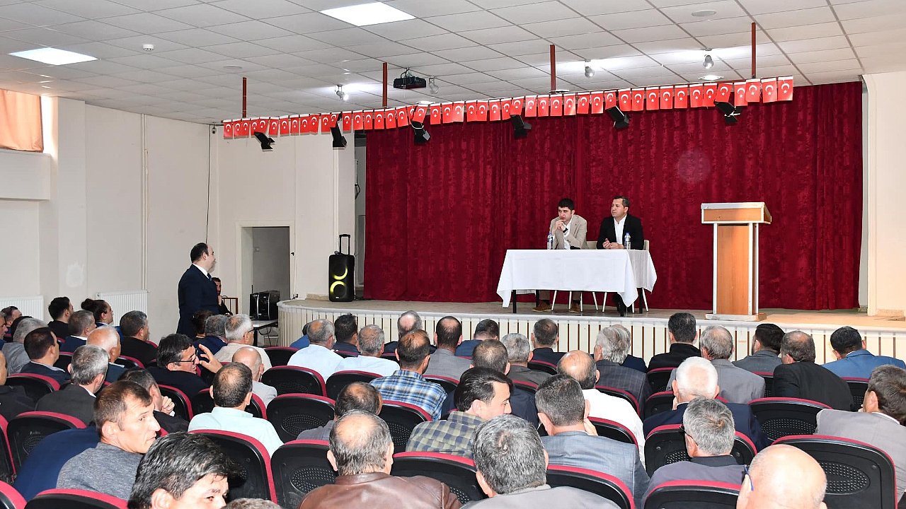 MUHTARLARLA DÖNEMİN İLK TOPLANTISI YAPILDI