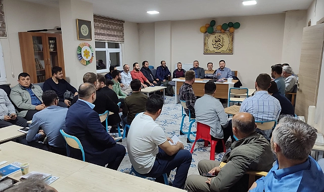 YAKAKET’TE KİTAP OKU-YORUM PROJESİ