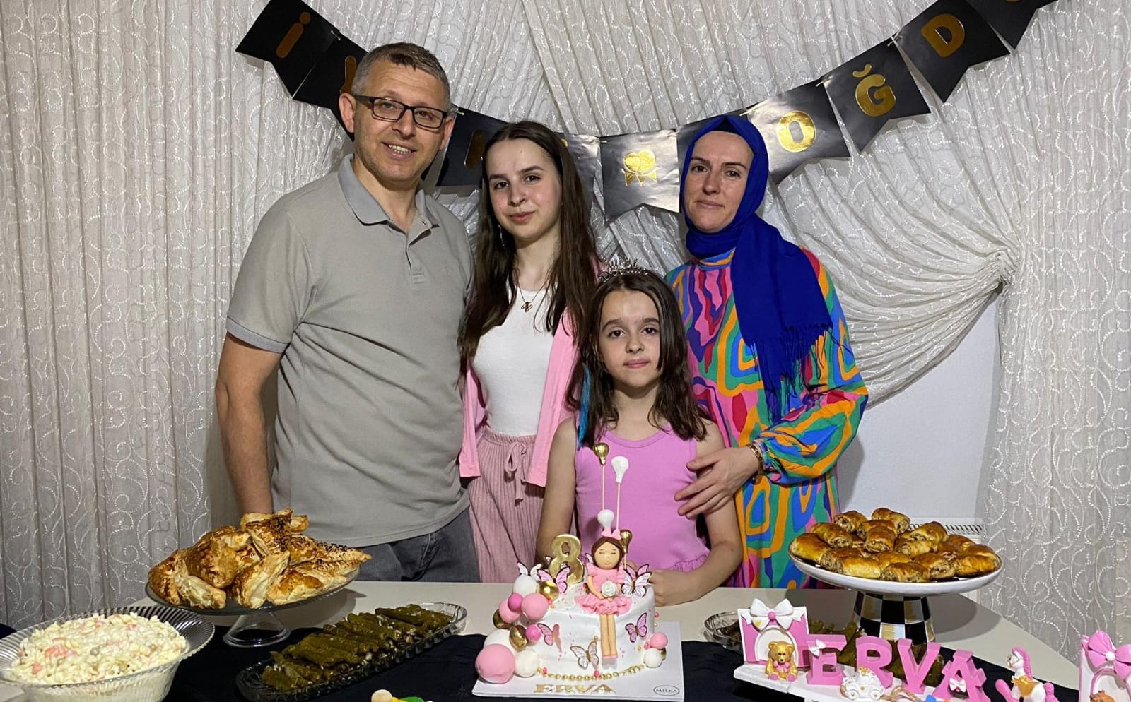 Küçük Eslem Erva Mutlu’ya Ailesinden Yaş günü Süprizi 