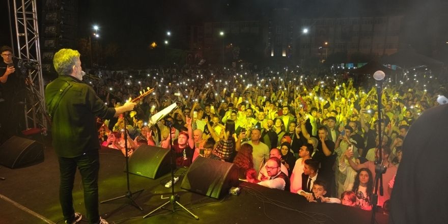 Bafra Ülkü Ocakları,Konser ile Davetlilere ve Gelenlere Unutulmaz anı yaşattılar 