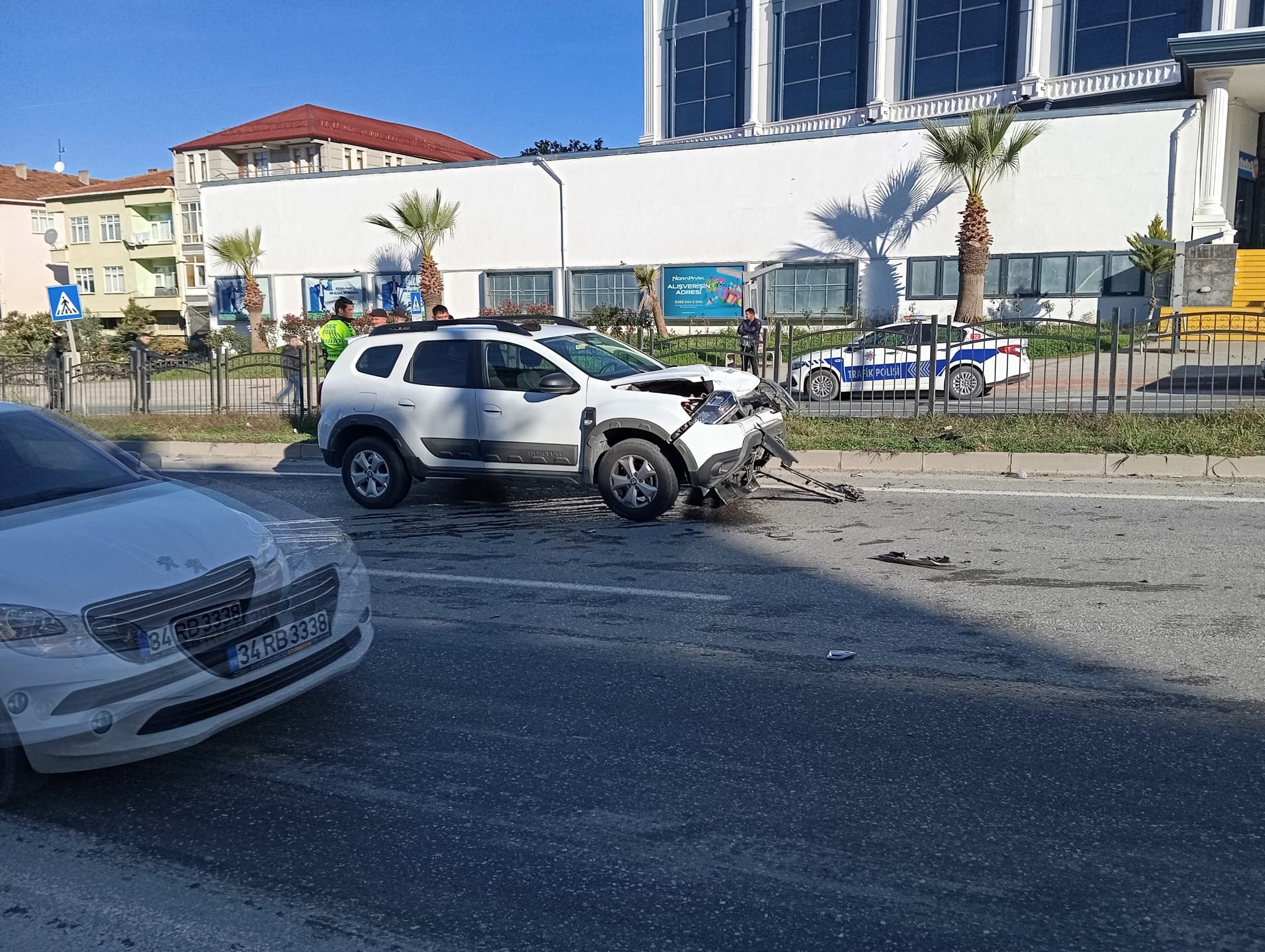 Bafra’da Kaza Motosikletteki İki Kişi Ağır Yaralı