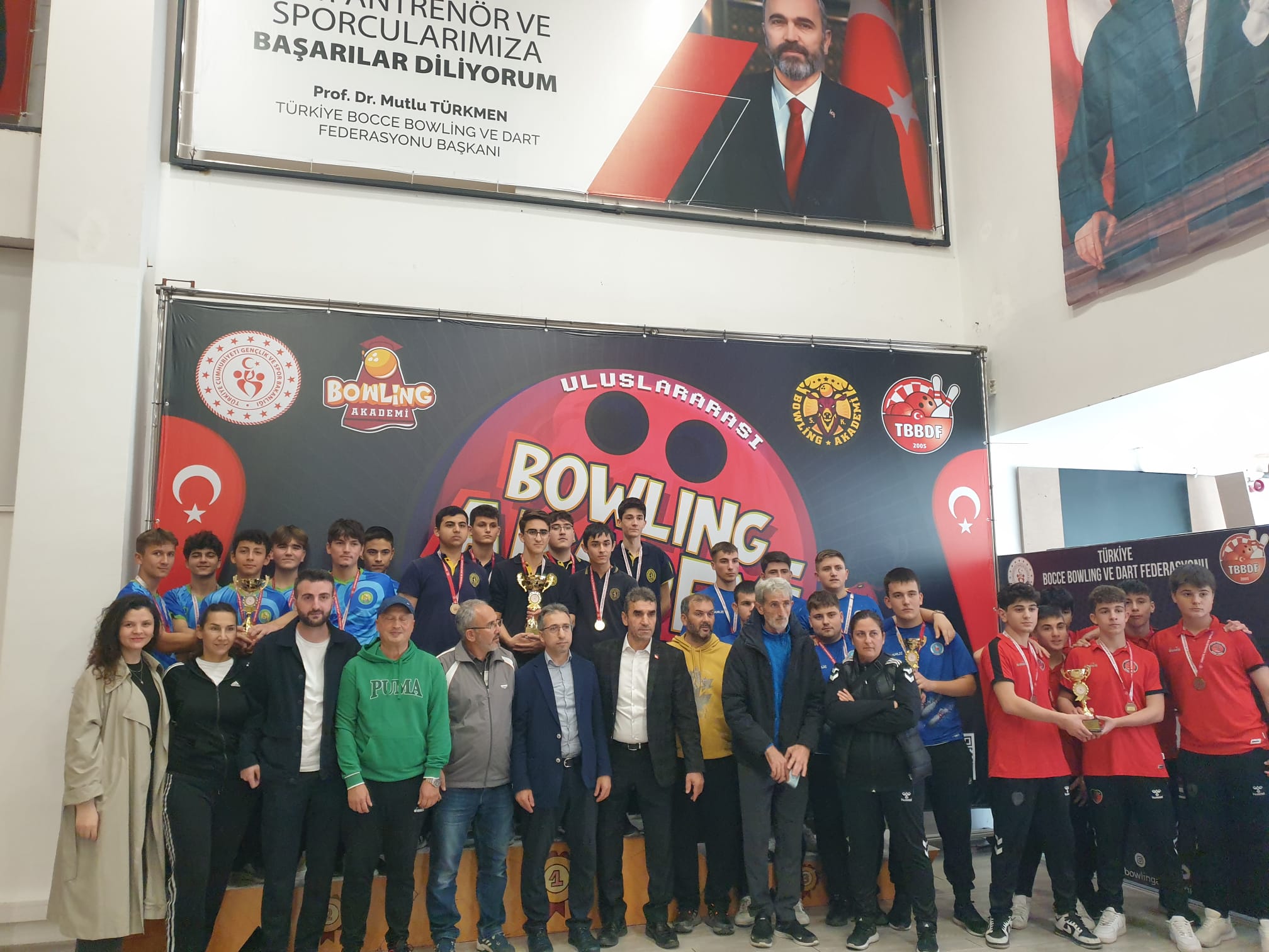 Bowling de Gelenek Bozulmadı