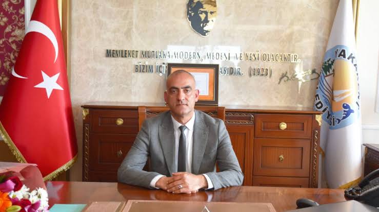 Yakakent Belediye Başkanı Aydoğdu İstifa Etti 