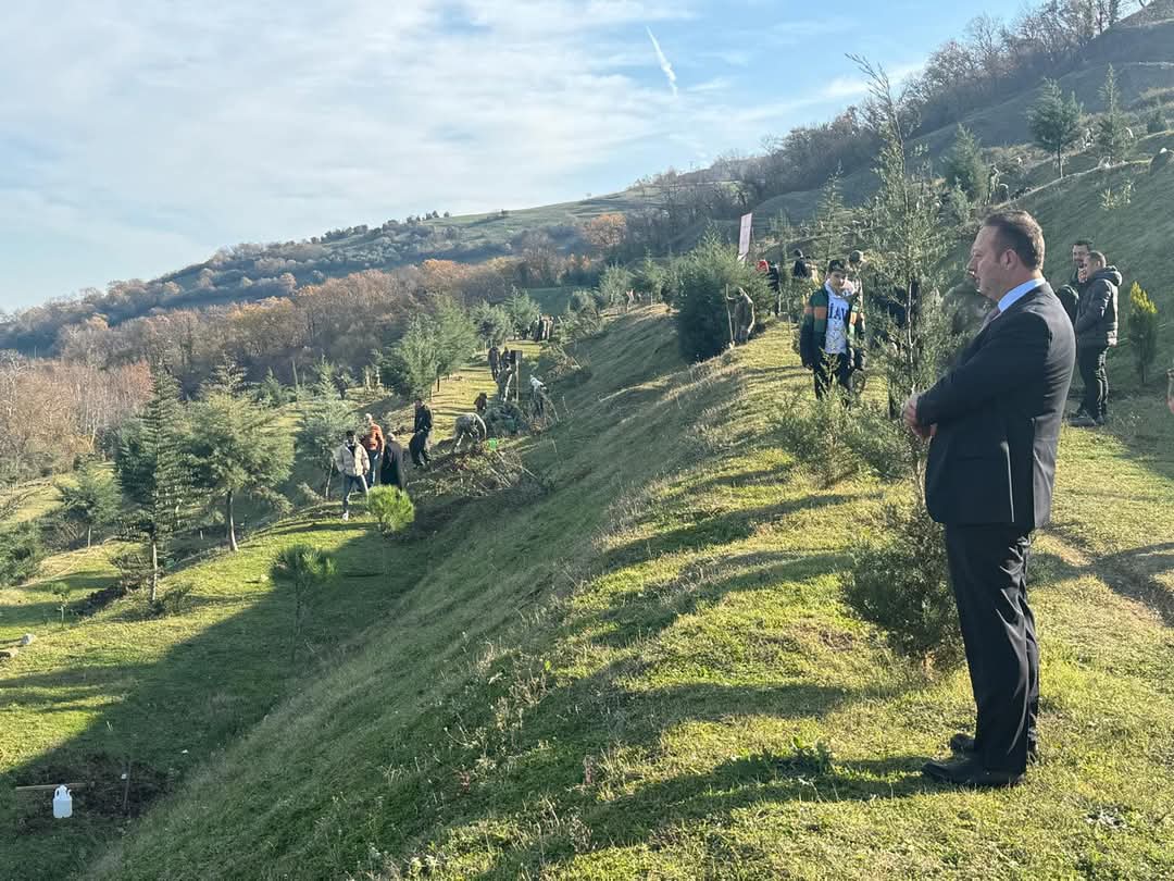 Başkan Kocabaş, Samsun Mehmetçik Hatıra Ormanı’nda düzenlenen ağaçlandırma etkinliğinde