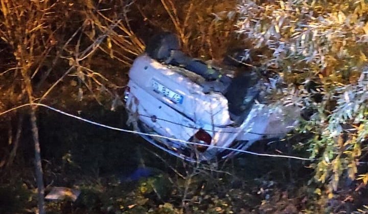 Alaçam’da kazada takla araçtaki sürücü yaralandı