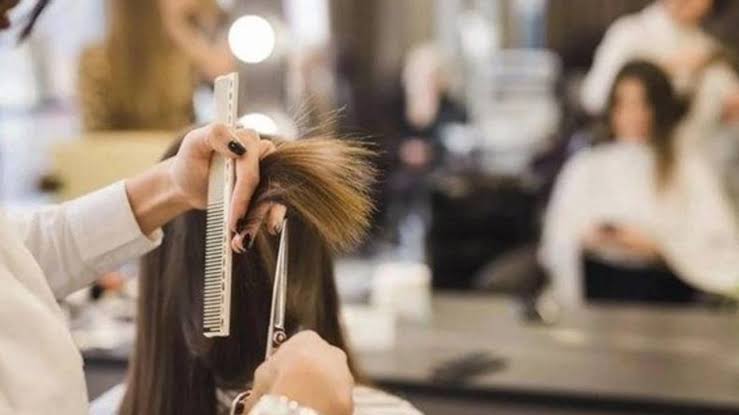 Bafra’da Bayan Kuaförler ve Güzellik Salonları Yıl başı Günü nedeniyle tatil gününde açık olacak