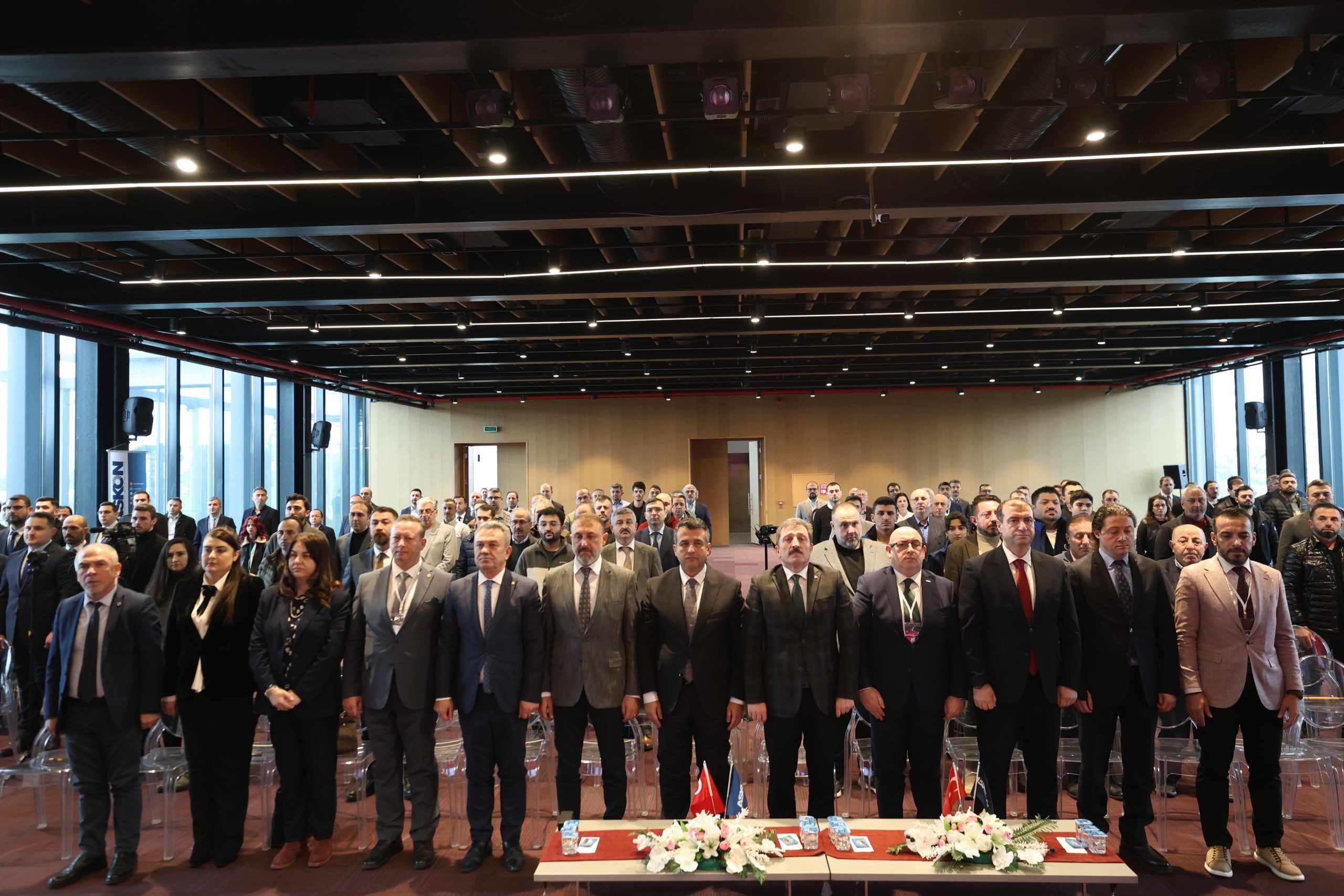 Başkan Sefa Kocabaş Samsun Makine ve Otomotiv Yan Sanayi Kümelenmesi Çalıştayına katıldı