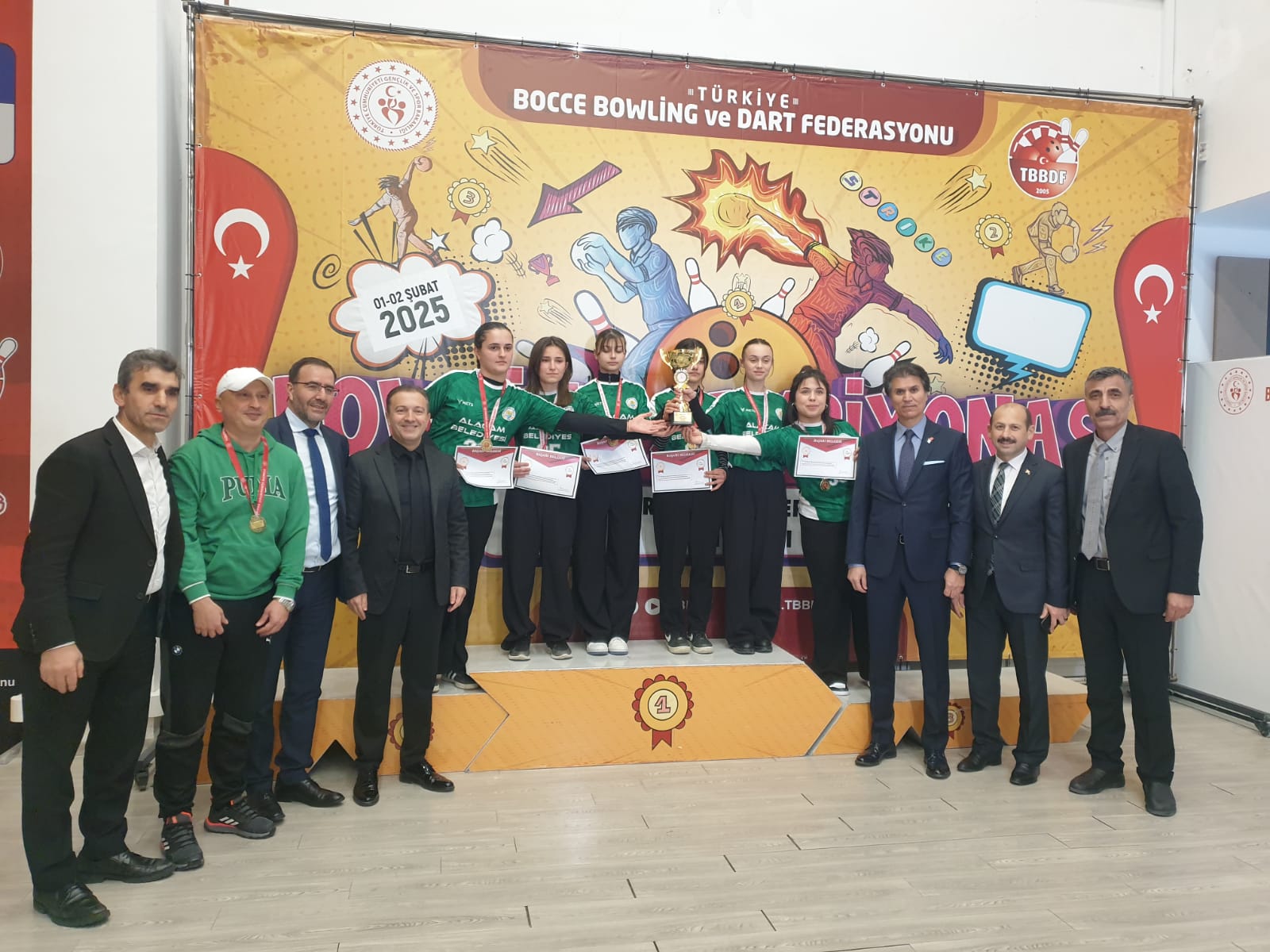 BOWLİNG SAHASI OLMAYAN  OKUL’DAN   ÜST ÜSTE İKİNCİ TÜRKİYE ŞAMPİYONU ZAFERİ