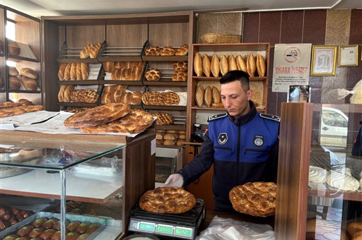 BAFRA BELEDİYESİ ZABITA EKİPLERİ FIRIN DENETİMİNDE