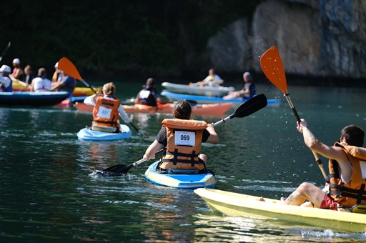 İLKLERİN FESTİVALİ KAPIKAYAFEST’TE KANO YARIŞI DÜZENLENDİ