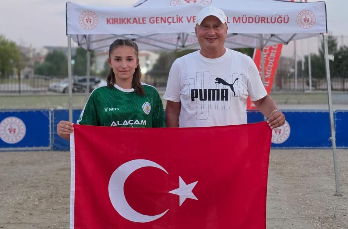 Milli takım seçmeleri altın nokta dalında Alaçamspor Bocce takımı sporcusu Yağmur Tosun oldu