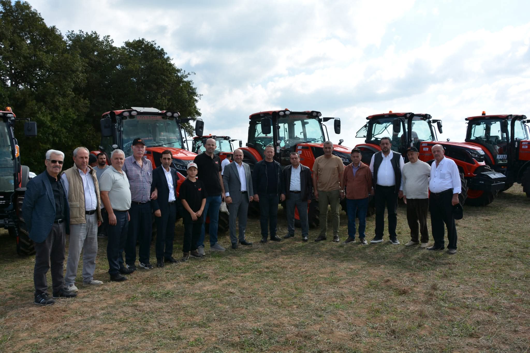 Bafra TSO Başkanı KİOTİ Tarla Gününde Çiftçilerle Bir Araya Geldi