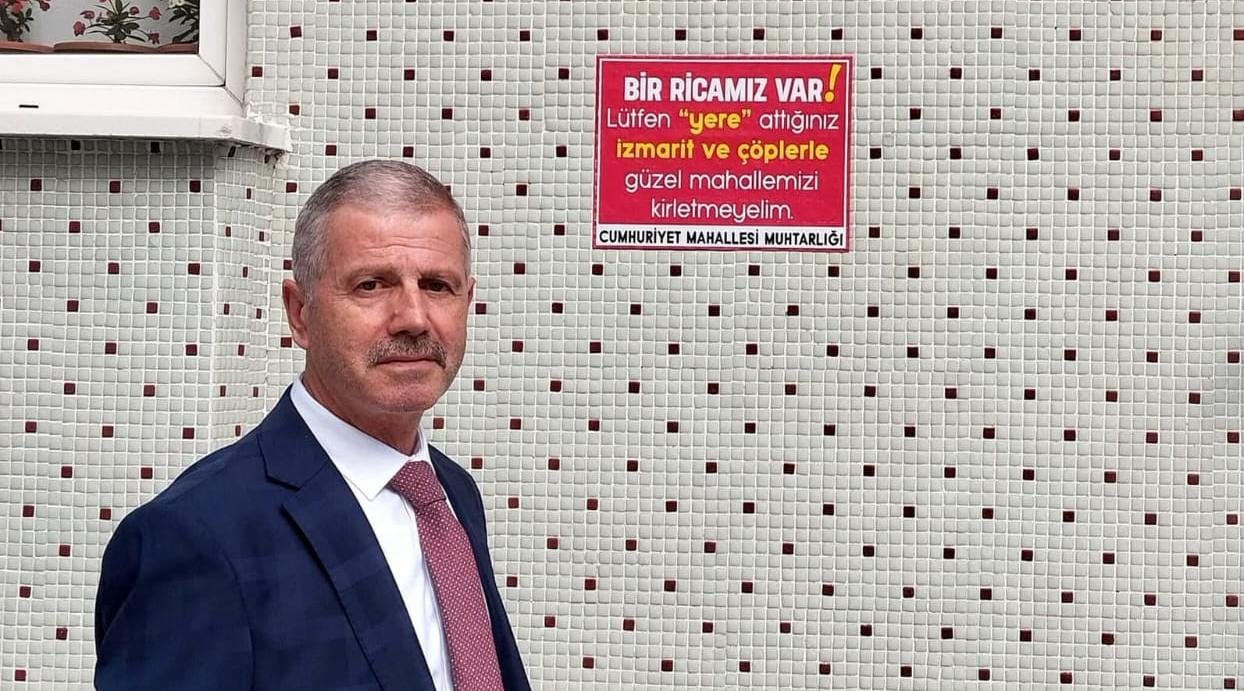 Bafra’da Muhtarın Ricası Mesajı Var, Lütfen ” Yere” attığınız İzmarit ve Çöplerle Güzel Mahallemizi kirletmeyelim