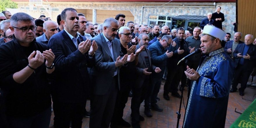 Emine Şahin Dualarla Toprağa verildi