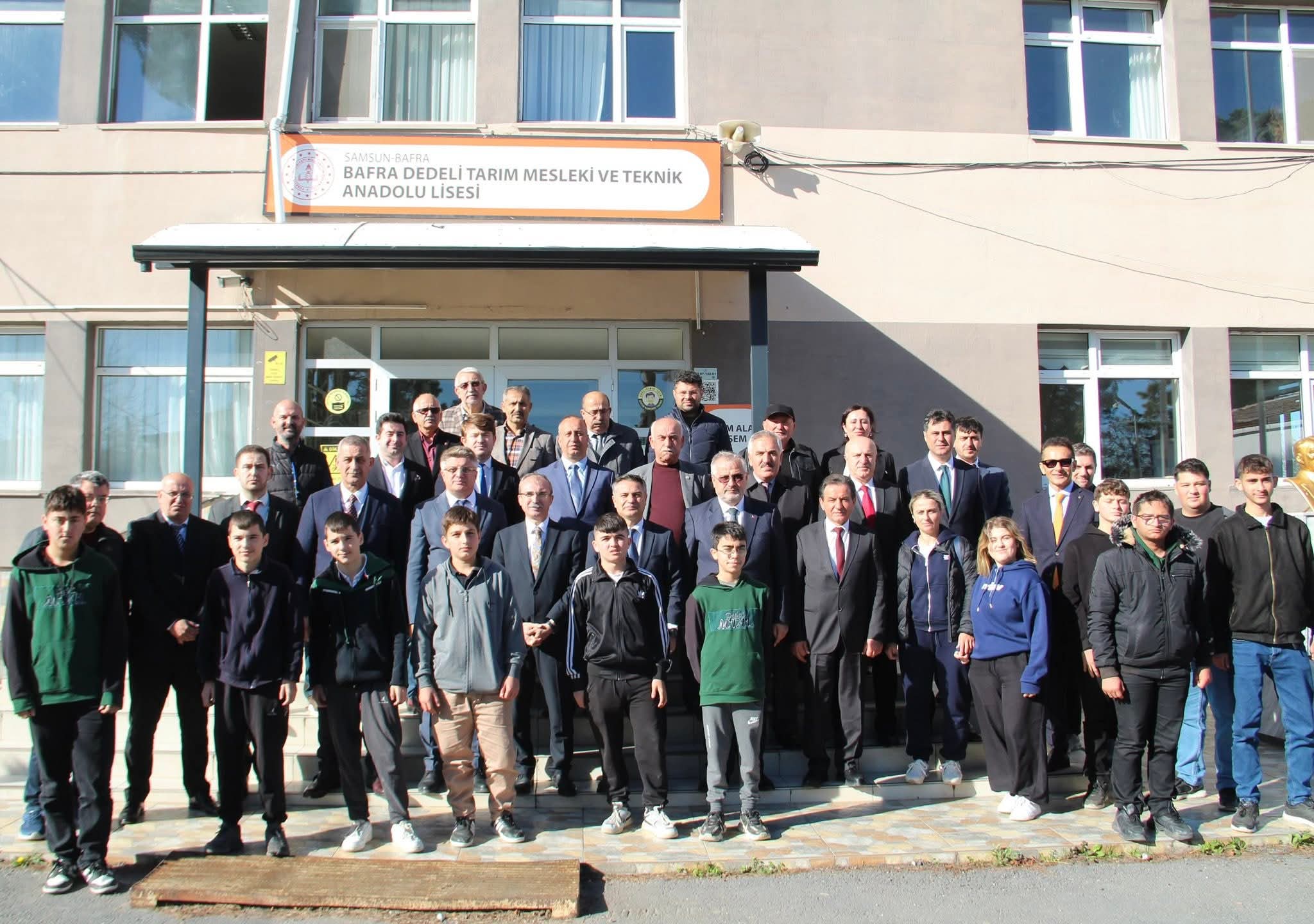 Bafra Dedeli Tarım Mesleki ve Teknik Anadolu Lisesine Protokoldan Ziyaret 