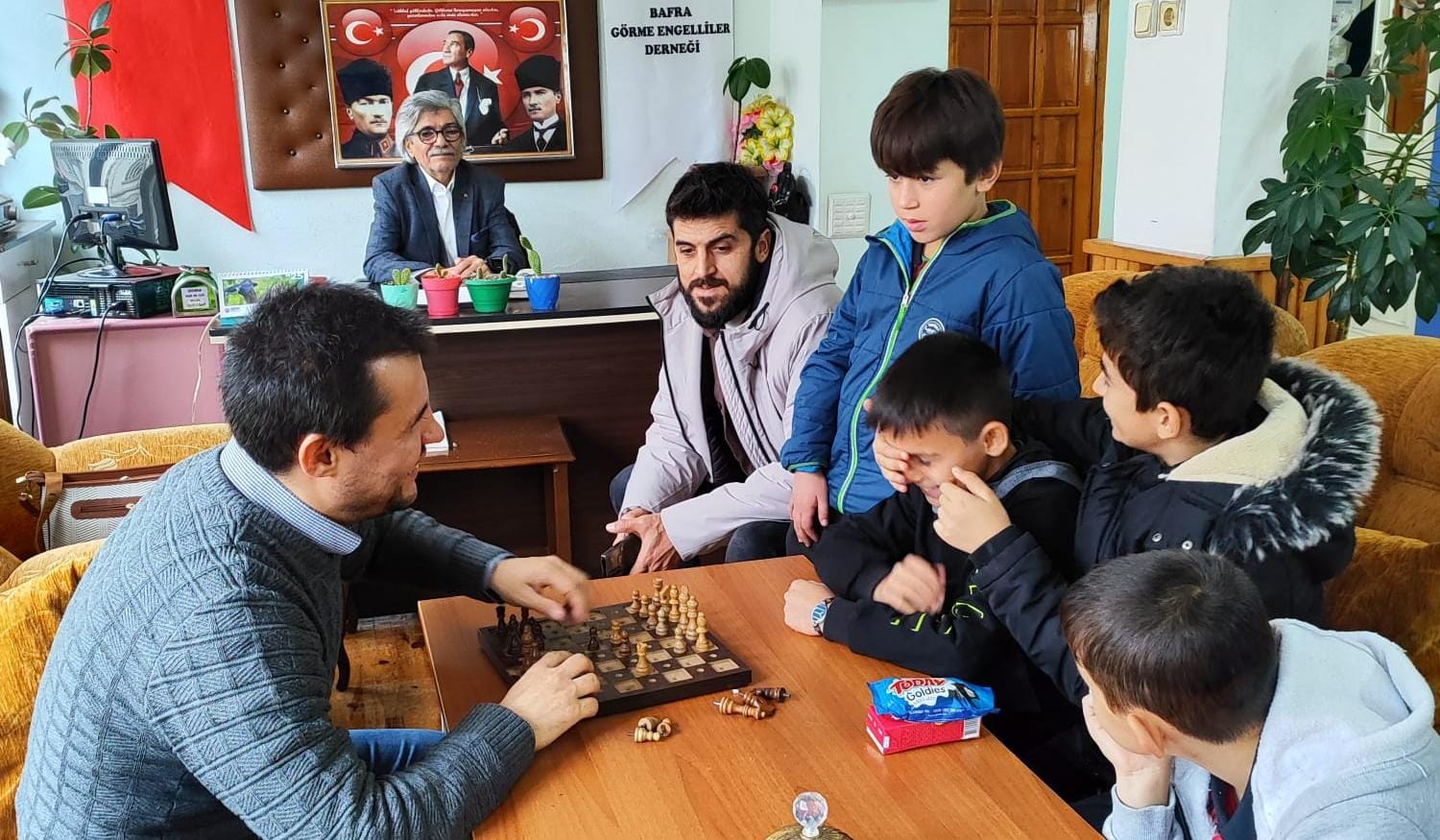 Borsa İstanbul Şehit Erol Haspulat YBO’dan Görme Engellilere Anlamlı Ziyaret