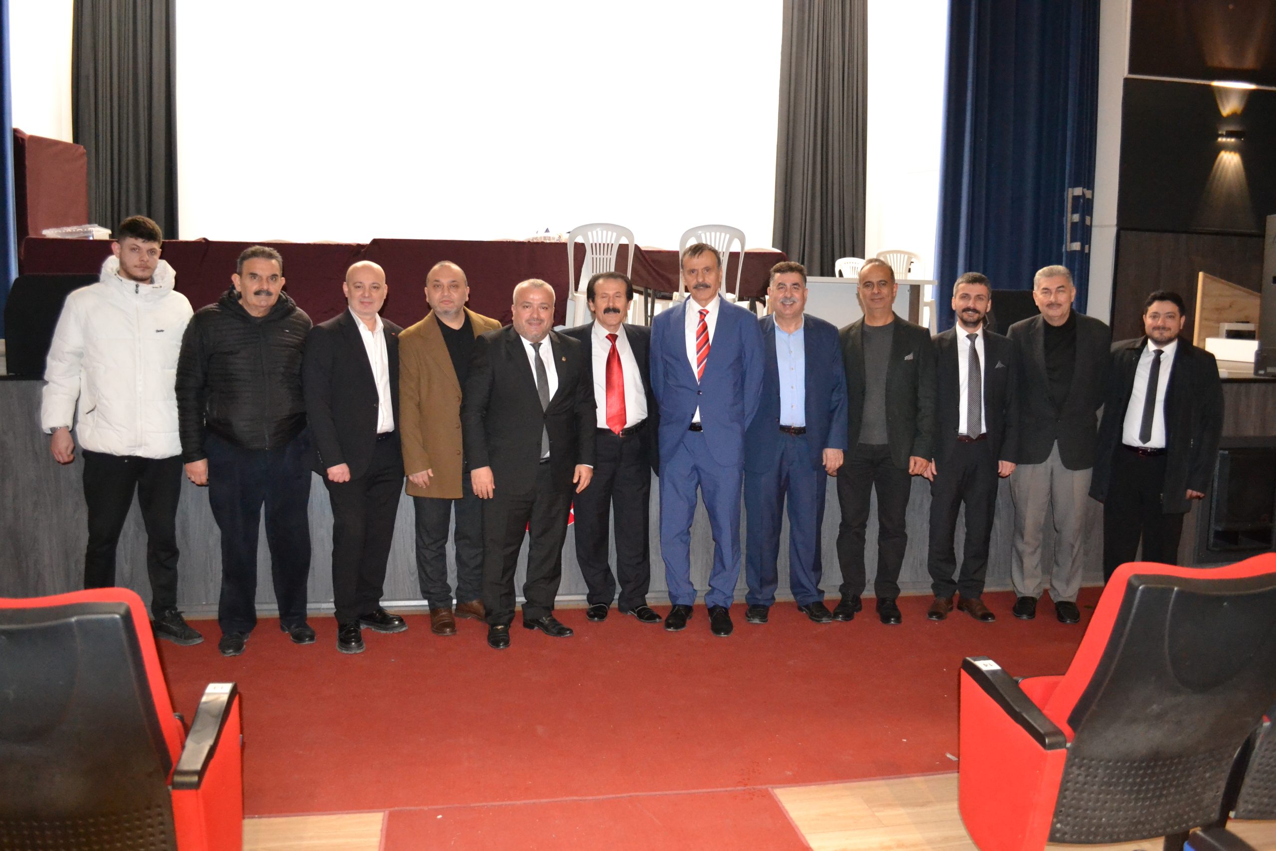 Bafra Berberler ve Sanatkarlar Odası Seçimde Mevcut Başkan İmdat Akay Güven Tazeledi