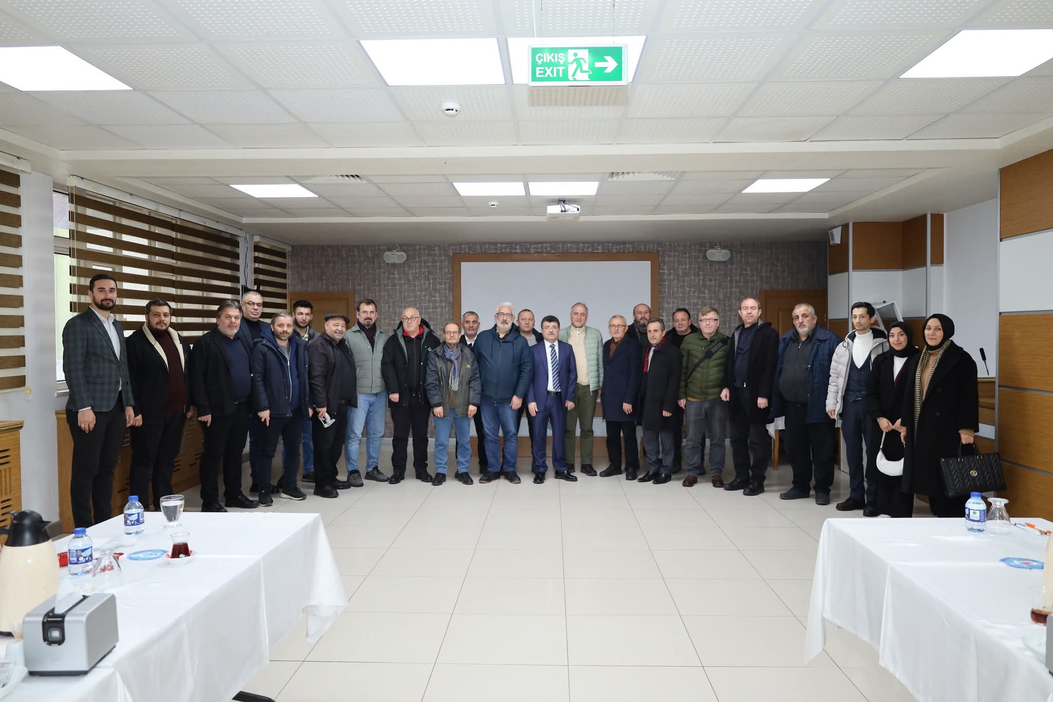 AK Parti İlçe Başkanı İbrahim Semiz Gazetecilerle Bir araya geldi Günlerini kutlarken, Önemli Açıklamalarda bulundu