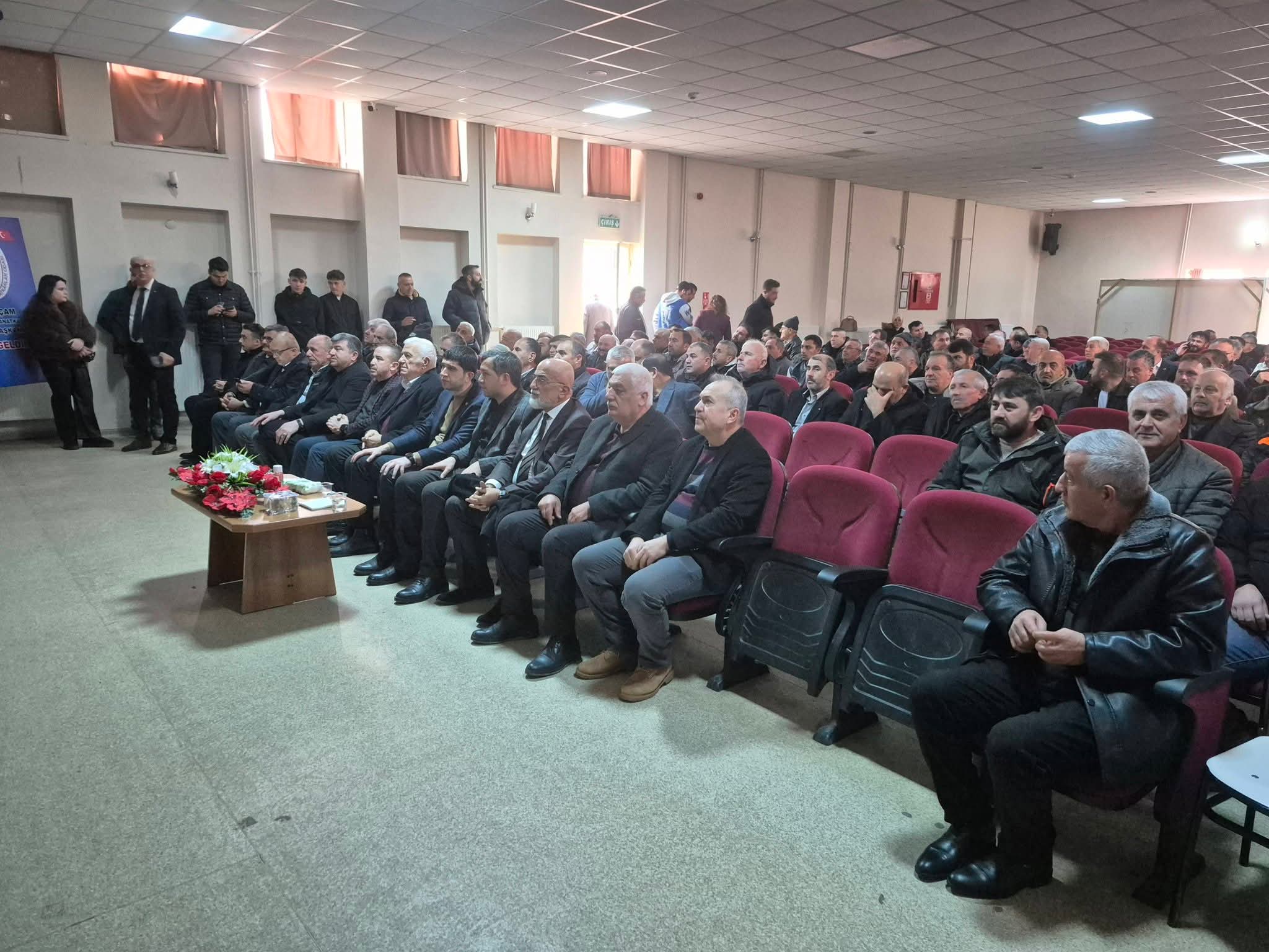 Alaçam Esnaf ve Sanatkârlar Odası Genel Kurulu Yapılırken Mevcut Başkan Güven Tazeledi 