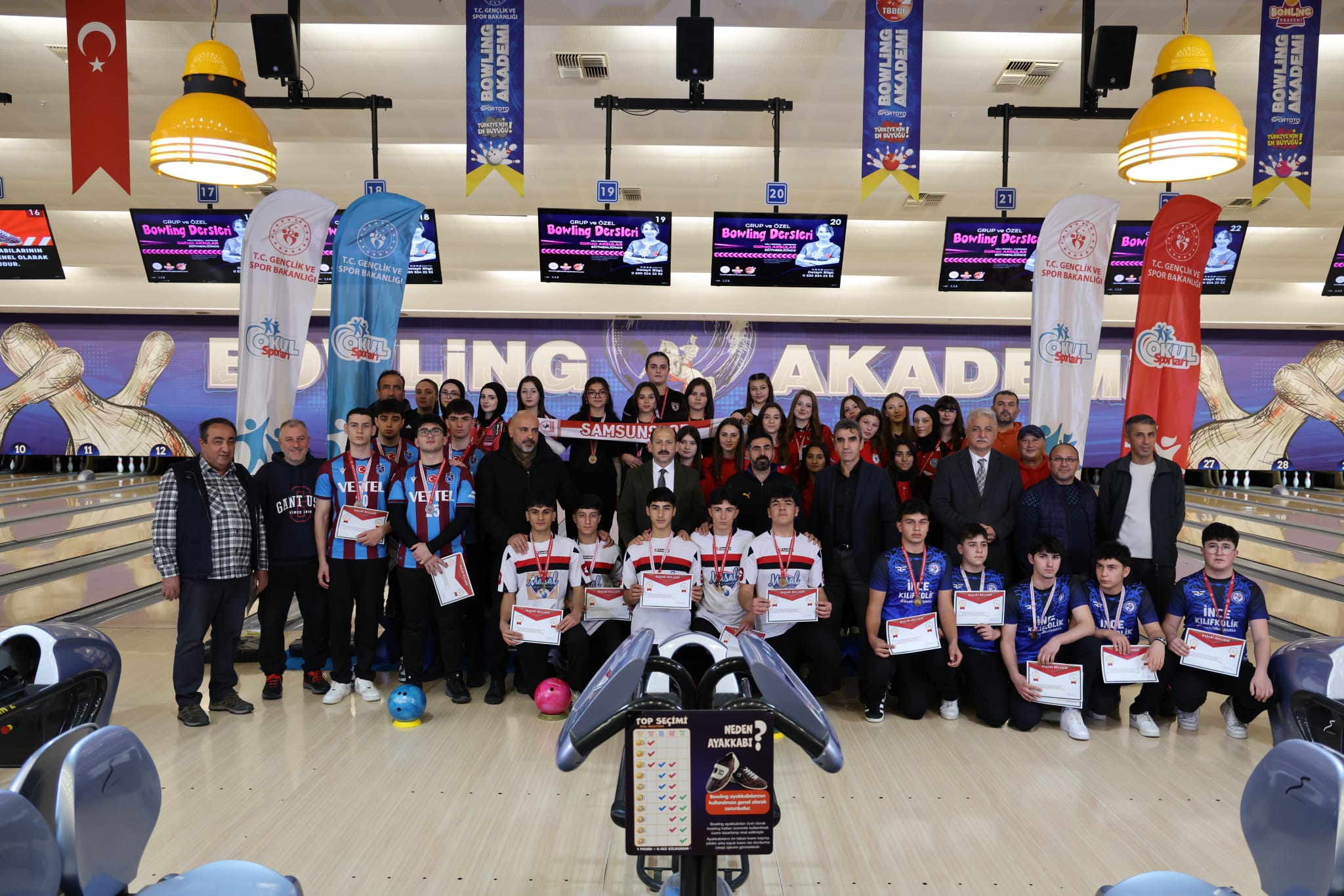 Bowlingde Gelenek Bozulmadı