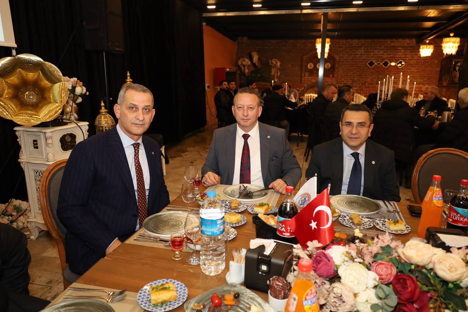 Bafra Ticaret Borsası Üyeleriyle İftarda Buluştu