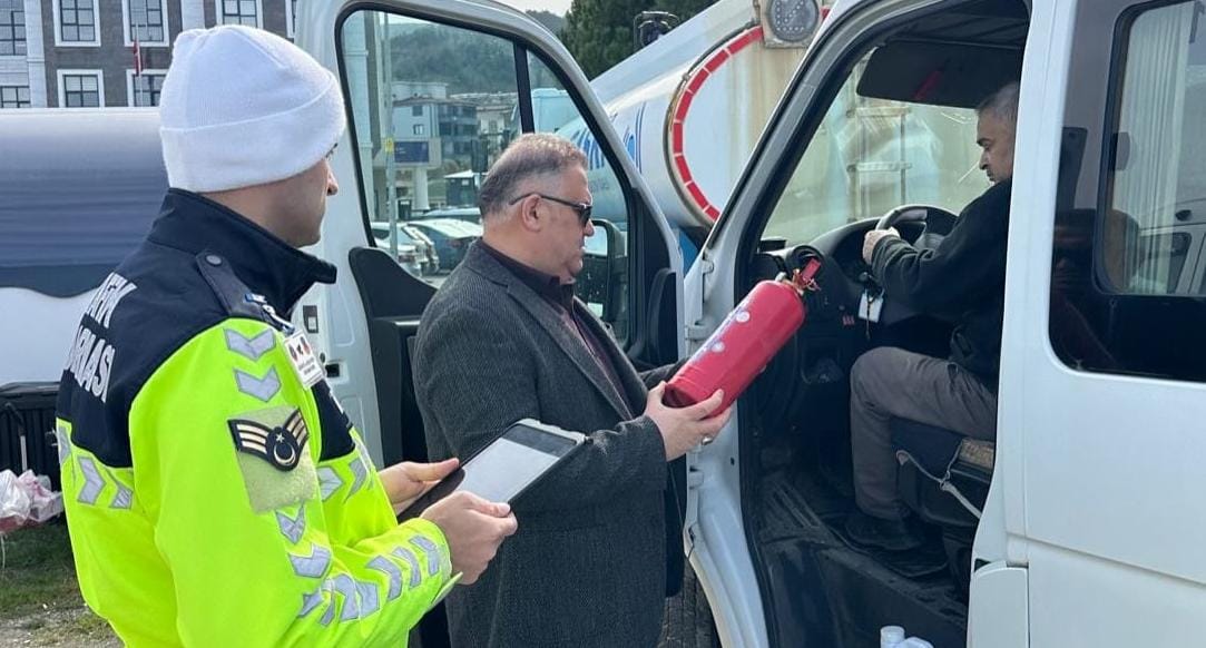 YAKAKENT’TE OKUL SERVİS ARAÇLARI İKİNCİ DÖNEM DENETİMİ