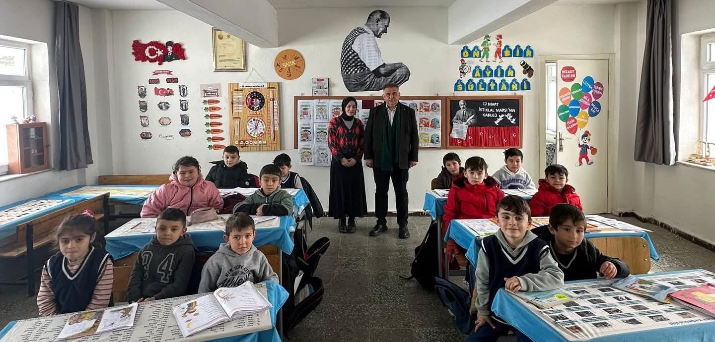 ŞUBE MÜDÜRÜ GÜRSOY BÜYÜKKIRIK İLKOKULU ZİYARETİNDE ÖĞRENCİLERLE YAKINDAN İLGİLENDİ