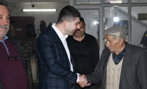 KAYMAKAM’DAN 81 YILLIK DEMİRCİ USTASI KARAGÜL’E ZİYARET 