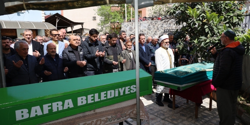 Aynı Gün İki Kardeş Yan Yana Toprağa Verildi