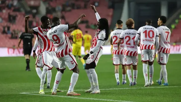 Samsunspor sezonu Görkemli galibiyetle kapattı