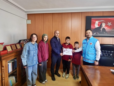 YAKAKENT KARAABA ŞEHİT BAYRAM AKSU ÖĞRENCİLERİNDEN ANLAMLI BAĞIŞ