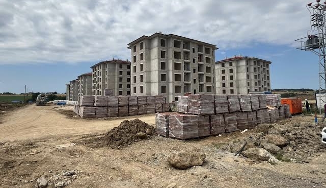 Bafra’da 6. katın inşatından düşen işçi hayatını kaybetti