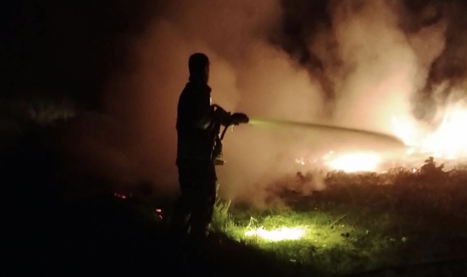 Türbe Mahallesindeki Merada Yine Yangın